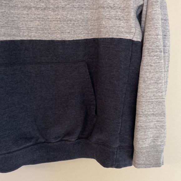 VOLCOM hoodie size L - Picture 6 of 9